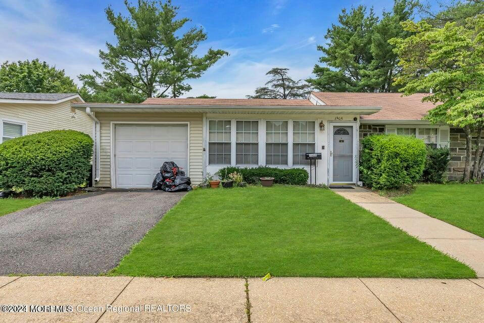 140A SUNFLOWER DR, LAKEWOOD, NJ 08701, photo 1 of 24